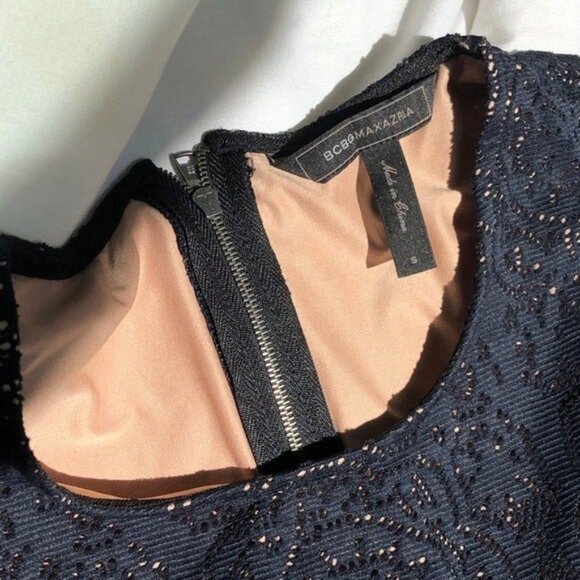 ⚫️ BCBGMaxAzria Small Blue Lace Classy Top - Picture 7 of 7